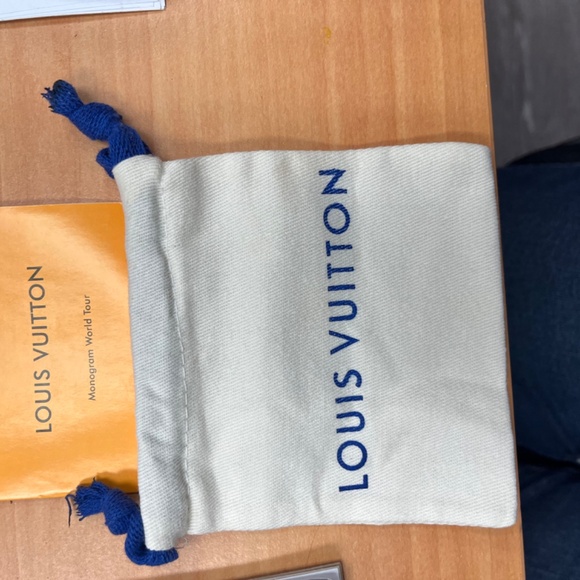 Louis Vuitton Mono Keychain - Picture 2 of 3